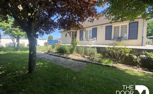 Maison à Périphérie, Le Perray-en-Yvelines, France 1