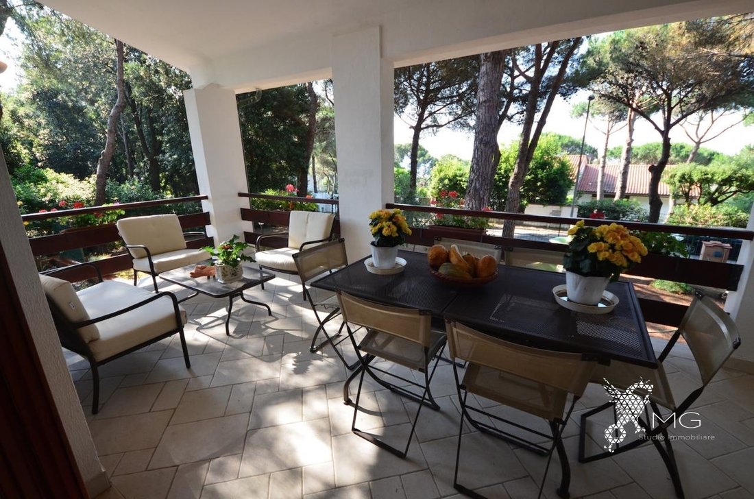 Villa in Hills, Livorno, Tuscany 1 - 15907593