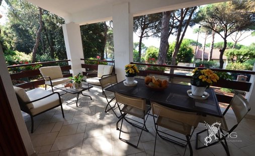 Villa in Hills, Livorno, Tuscany 1