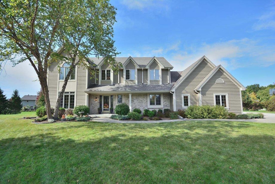 House in New Berlin, Wisconsin, United States 1 - 19073579