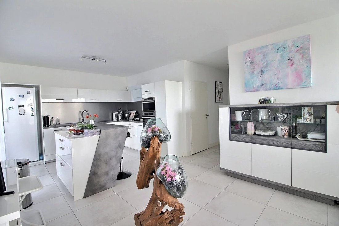 Apartment in Grand Parc-Chartrons-Paul Doumer, Bordeaux, France 3 - 19069209