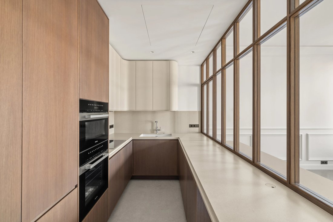 Appartement à Elysées-Madeleine, Paris 8e Arrondissement, Paris 5 - 19070708