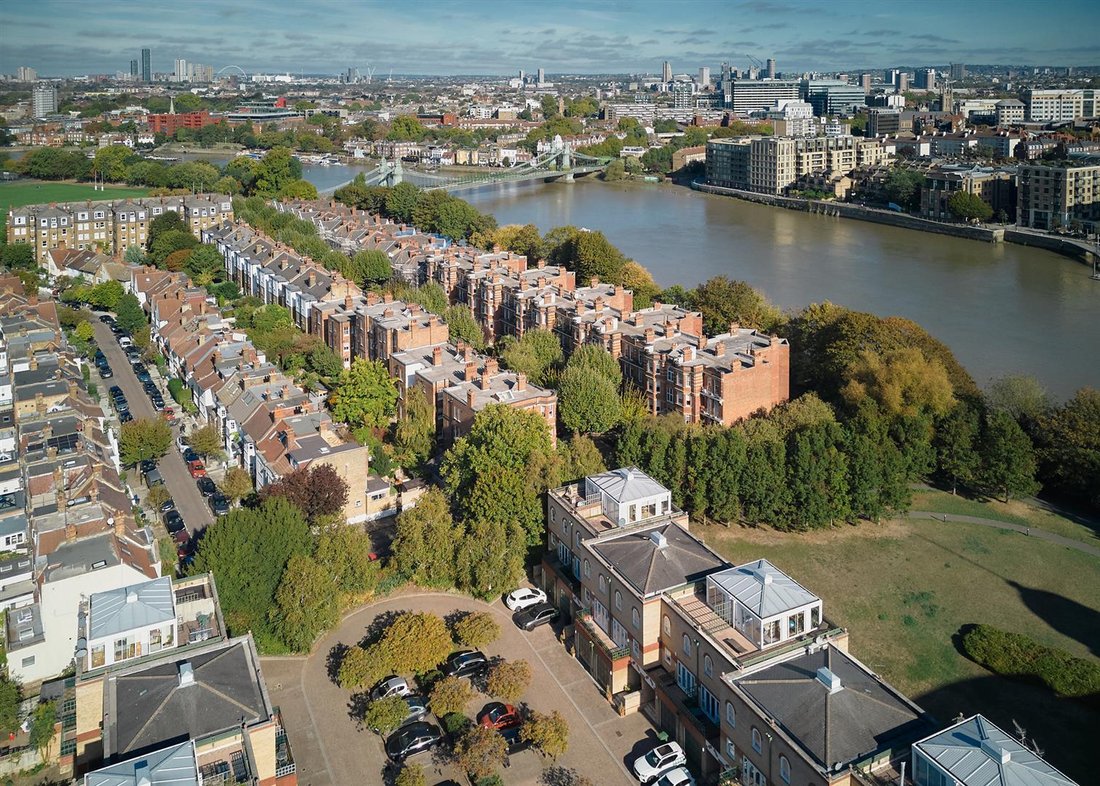 Townhouse in Barnes, Richmond Upon Thames, England 2 - 19073645