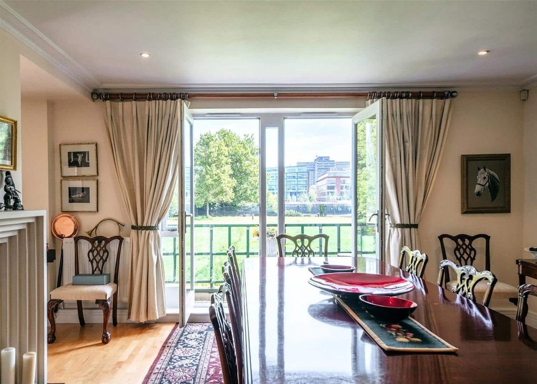 Townhouse in Barnes, Richmond Upon Thames, England 5 - 19073645