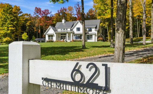 Haus in Bromont, Québec, Kanada 1