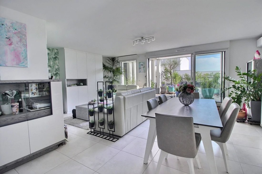 Apartment in Grand Parc-Chartrons-Paul Doumer, Bordeaux, France 2 - 19069209