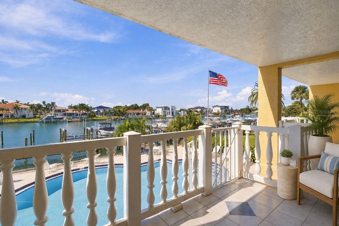 Condo in St. Petersburg, Florida, United States 5 - 19074086