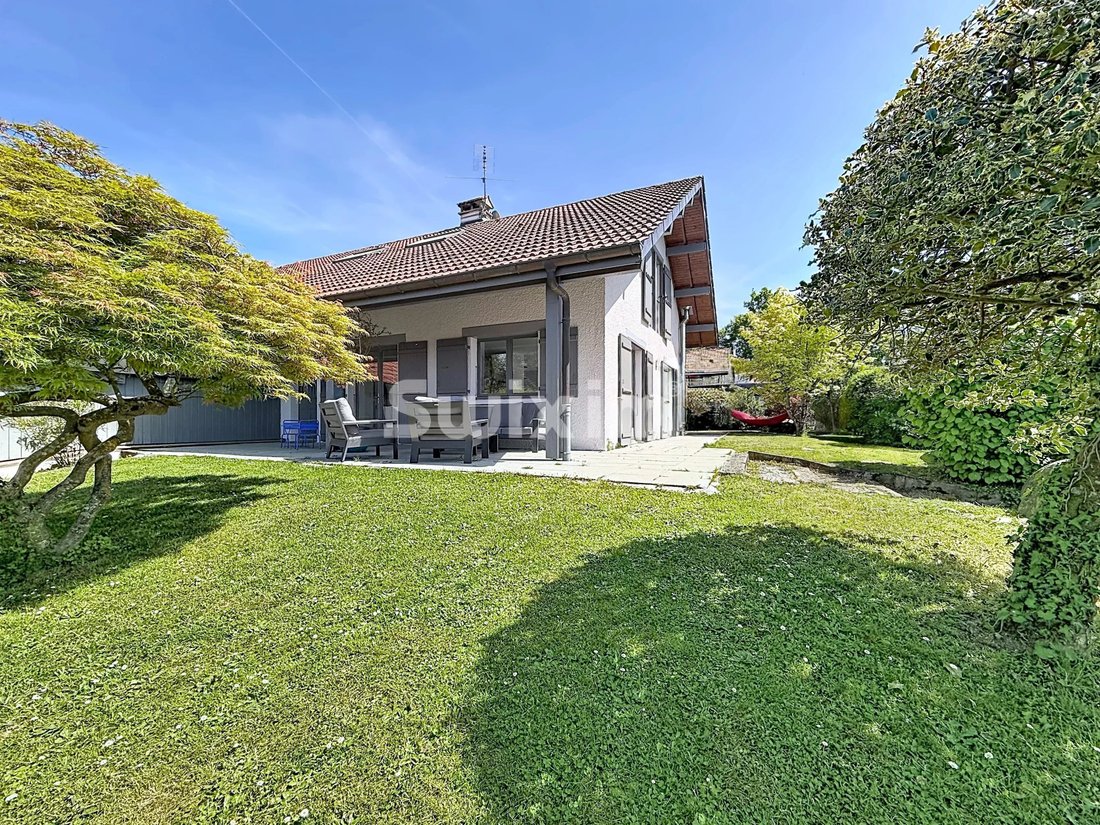 Casa en Nernier, Auvernia-Ródano-Alpes, Francia 3 - 19075216