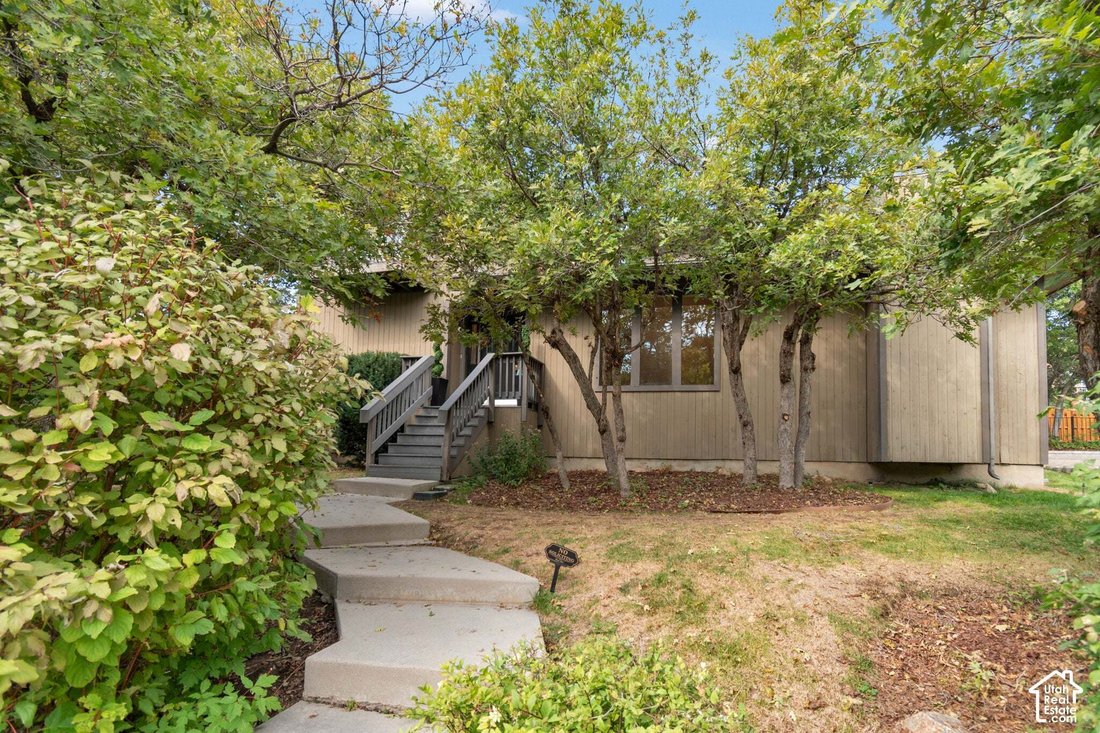 Casa a Cottonwood Heights, Utah, Stati Uniti 1 - 19073927