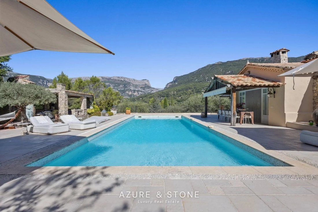 Finca en Tourrettes-sur-Loup, Provenza-Alpes-Costa Azul, Francia 1 - 19070943