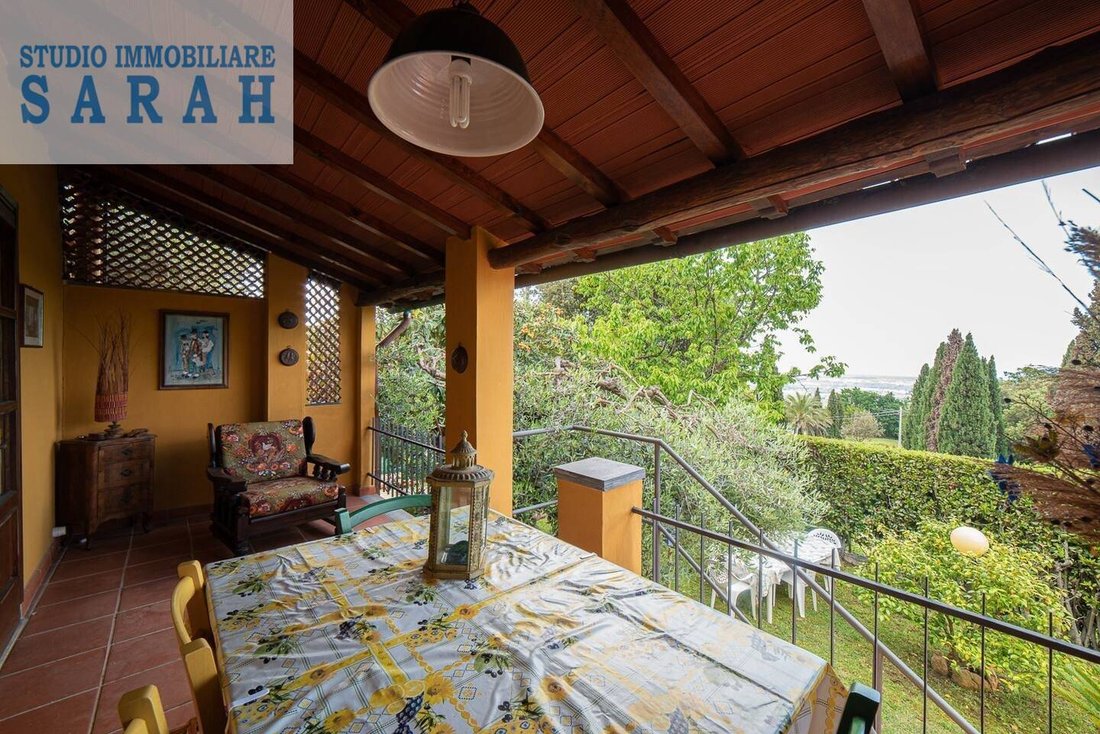 Villa in Massarosa, Toskana, Italien 1 - 16575739