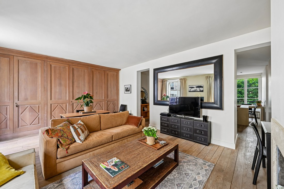 Apartment in Gros Caillou, Paris 7e Arrondissement, Paris 2 - 19071526