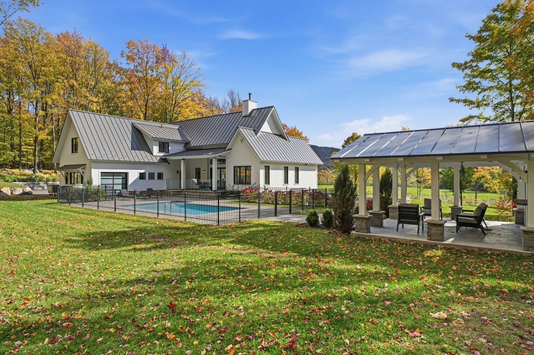 Haus in Bromont, Québec, Kanada 4 - 19075235