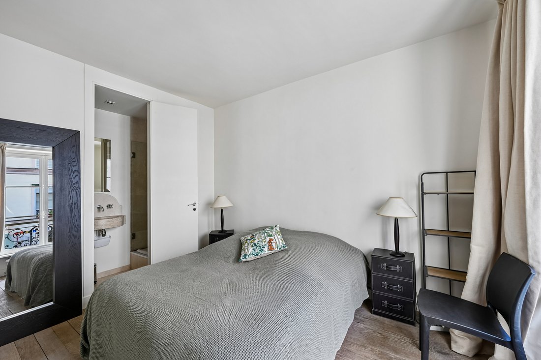 Apartment in Gros Caillou, Paris 7e Arrondissement, Paris 5 - 19071526