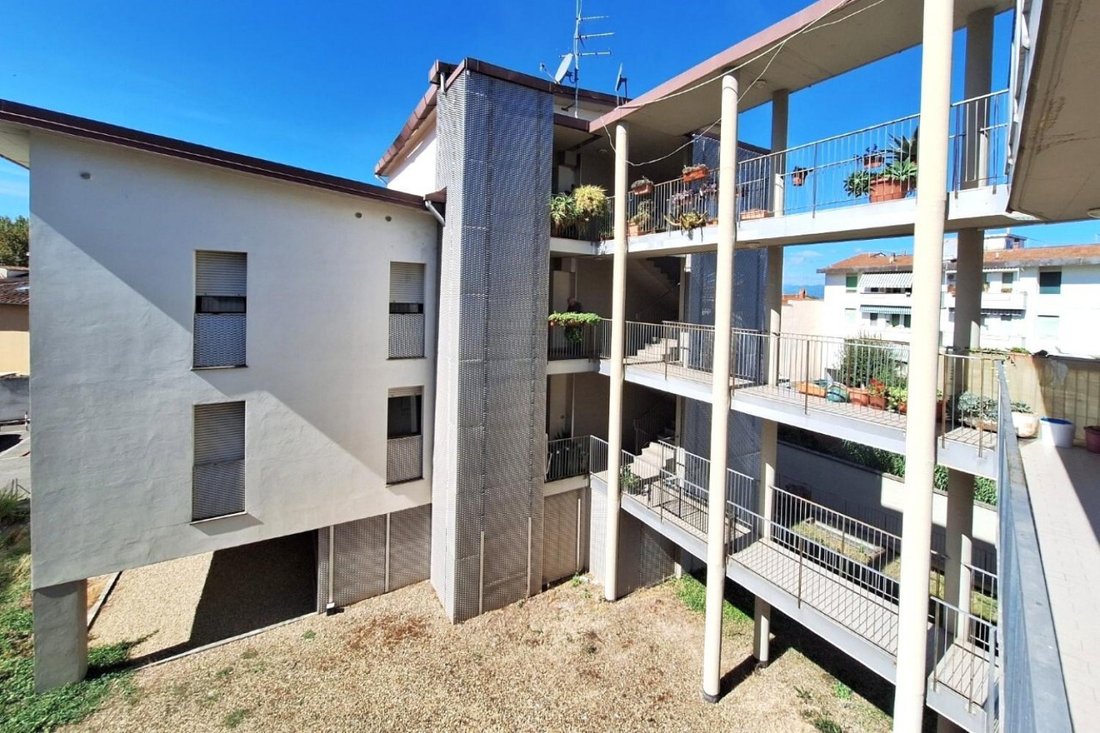 Domaine en Brozzi - Quaracchi, Florence, Italie 1 - 19075627