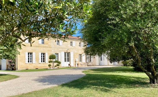 Villa in Libourne, Nouvelle-Aquitaine, France 1
