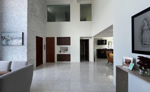 Apartamento en Hacienda de las Palmas, Estado de México, México 1