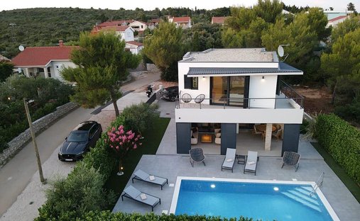 Villa in Ugljan, Zadar, Kroatien 1