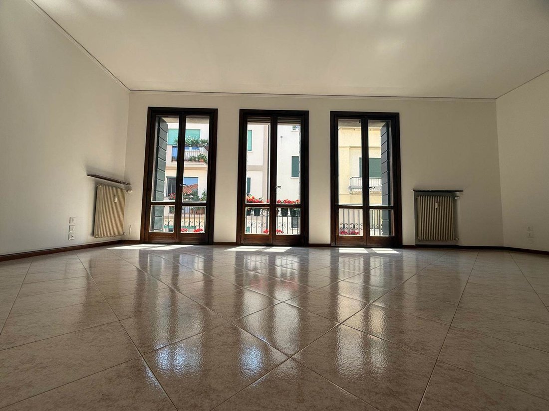 Apartment in Cathedral - Piazza dei Signori, Treviso, Italy 1 - 18537643