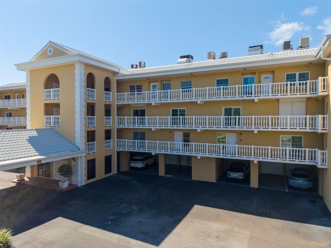 Condo in St. Petersburg, Florida, United States 2 - 19074086