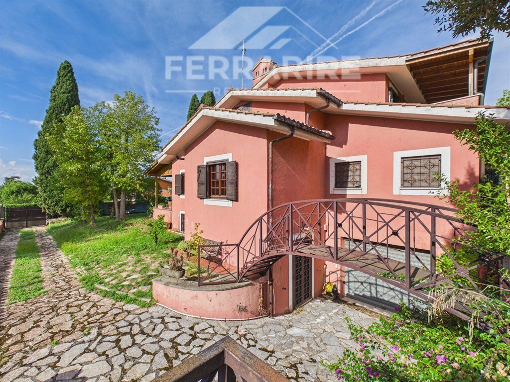 Villa in Ciampino, Lazio, Italy 1 - 19073694