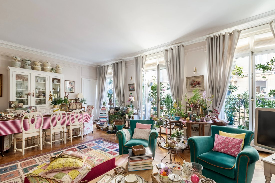 Appartamento a Courcelles-Wagram, Paris 17e Arrondissement, Parigi 2 - 19075467