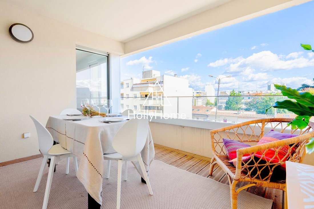 Apartment in Grand Parc-Chartrons-Paul Doumer, Bordeaux, France 2 - 19075337