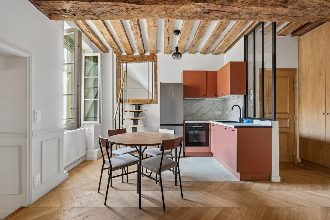 Apartment in Île Saint Louis, Paris 4e Arrondissement, Paris 2 - 19071499