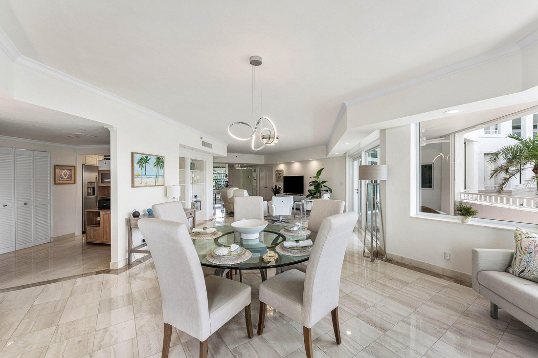 Condo in Boca Raton, Florida, United States 4 - 19069005