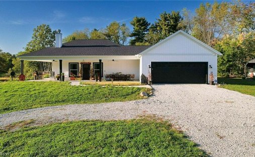 House in Louisville, Ohio, United States 1