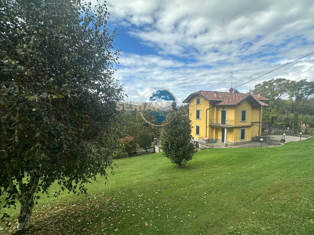Villa en Selvino, Lombardía, Italia 2 - 15458910