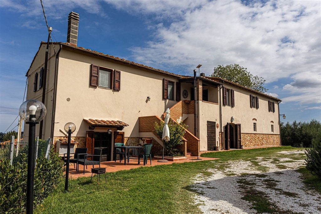 Maisons de campagne à Fauglia, Toscane, Italie 1 - 19079037