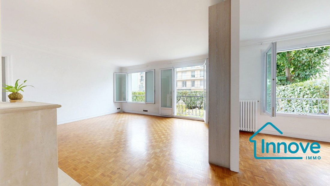 Apartment in Domaine National du Château, Versailles, France 2 - 19076645