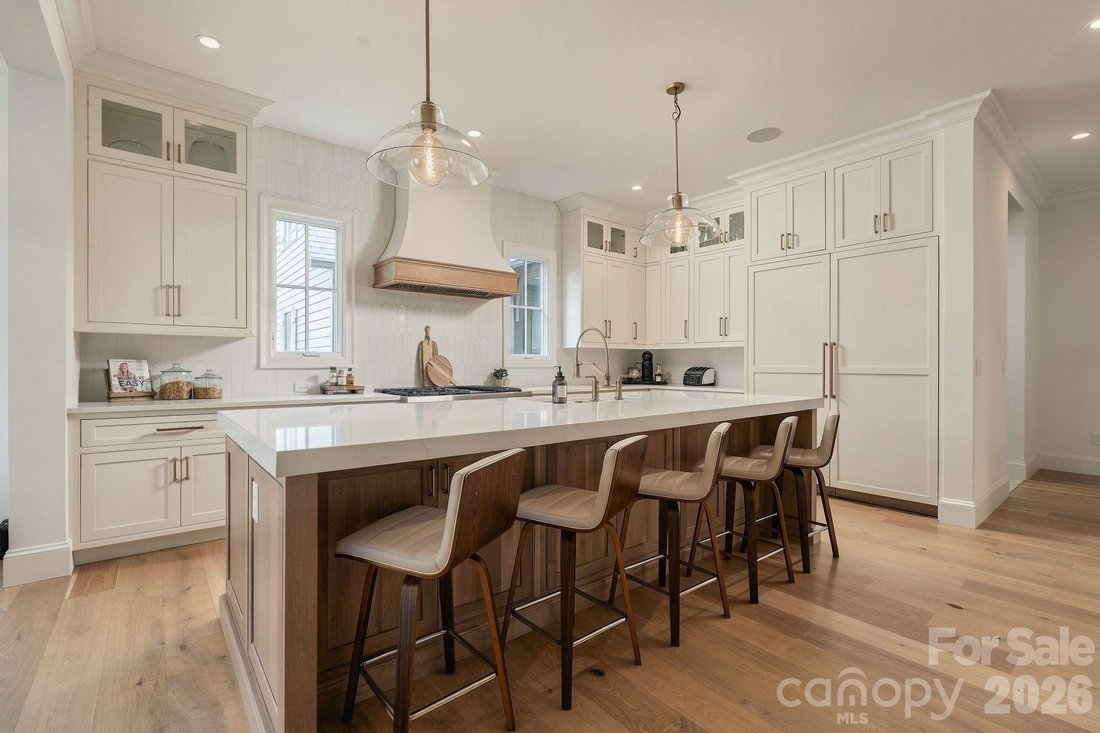 Casa en Cornelius, Carolina del Norte, Estados Unidos 4 - 19077672