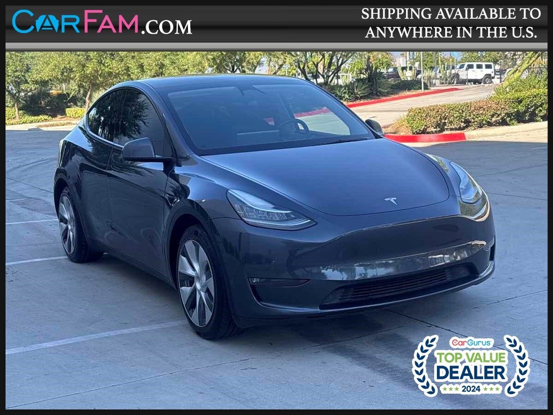 Suv in Rialto, CA, United States 1 - 19079215