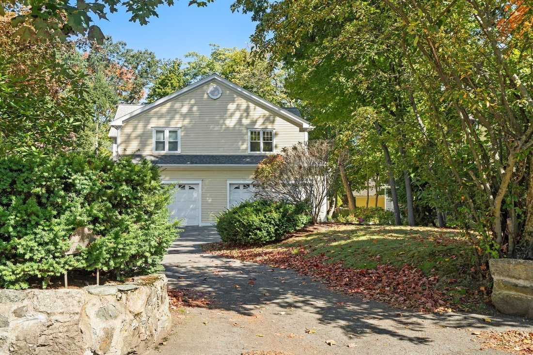 Condo in Newton, Massachusetts, United States 2 - 19079554