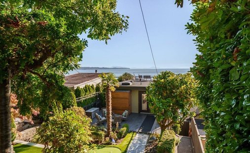 House in White Rock, British Columbia, Canada 1
