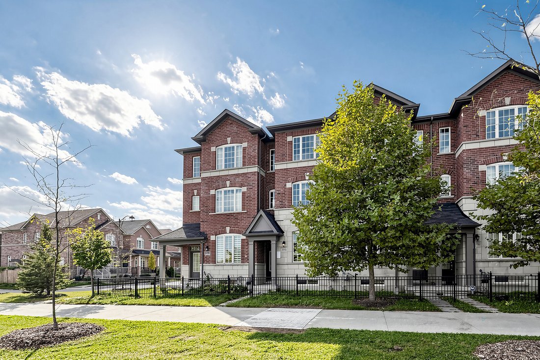Townhouse en Markham, Ontario, Canadá 2 - 19076094