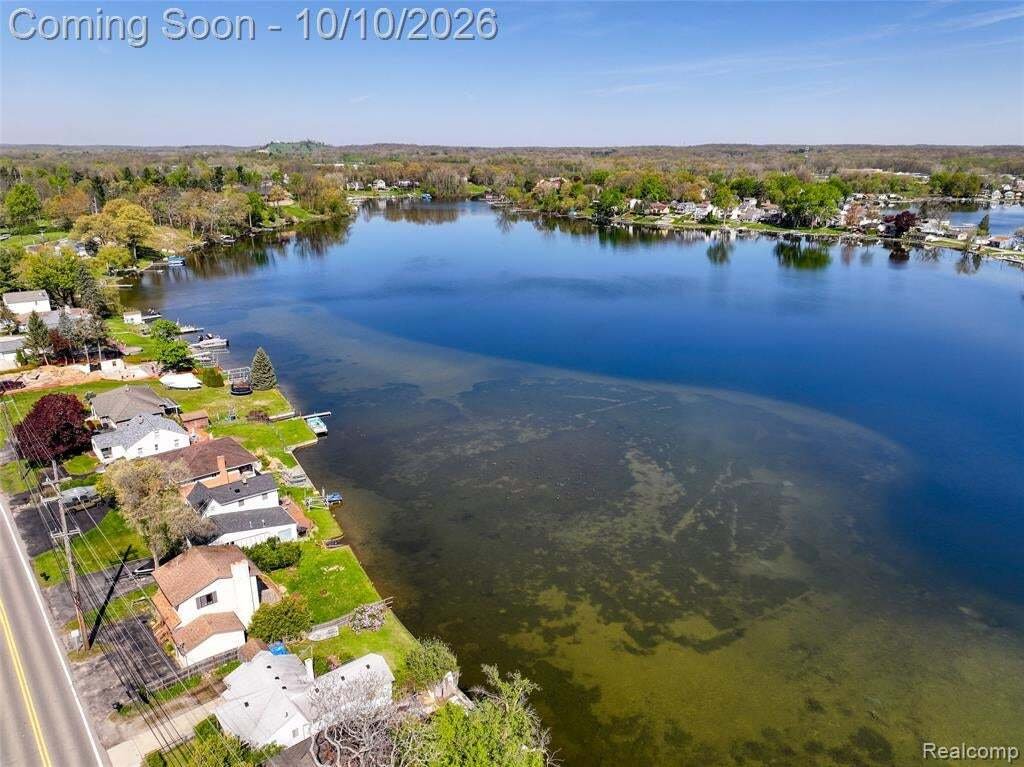 House in Wixom, Michigan, United States 2 - 19076994