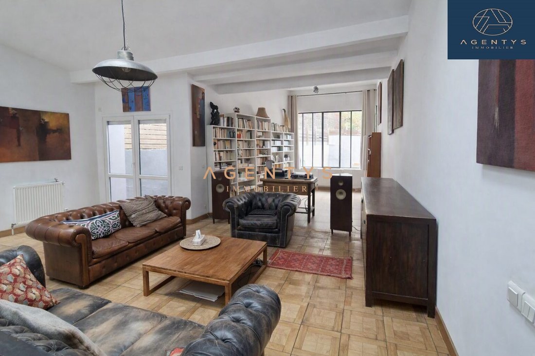 Apartment in Neuilly-Plaisance, Ile-de-France, France 4 - 19076536