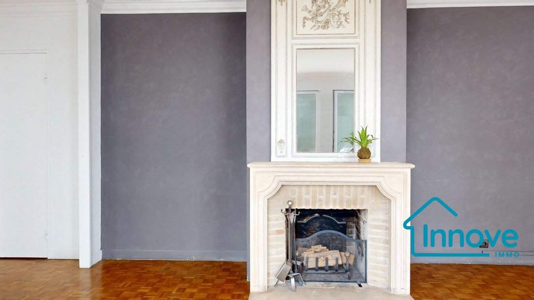 Apartment in Domaine National du Château, Versailles, France 4 - 19076645