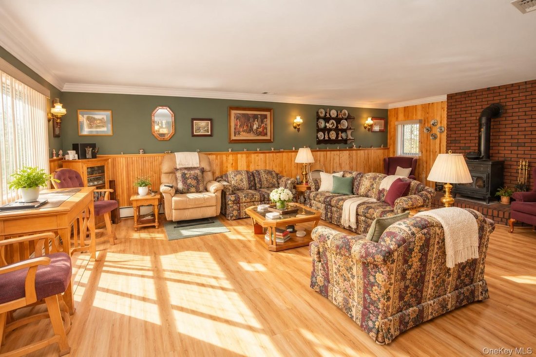 Casa en Centereach, Nueva York, Estados Unidos 3 - 19031585