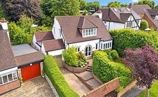 House in Woodcote Grove, London Borough of Croydon, England 1