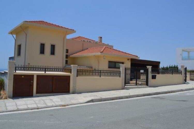 Casa a Germasogeia, Distretto di Limassol, Cipro 1 - 19083887