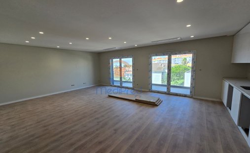Apartamento en Santo António dos Cavaleiros, Distrito de Lisboa, Portugal 1