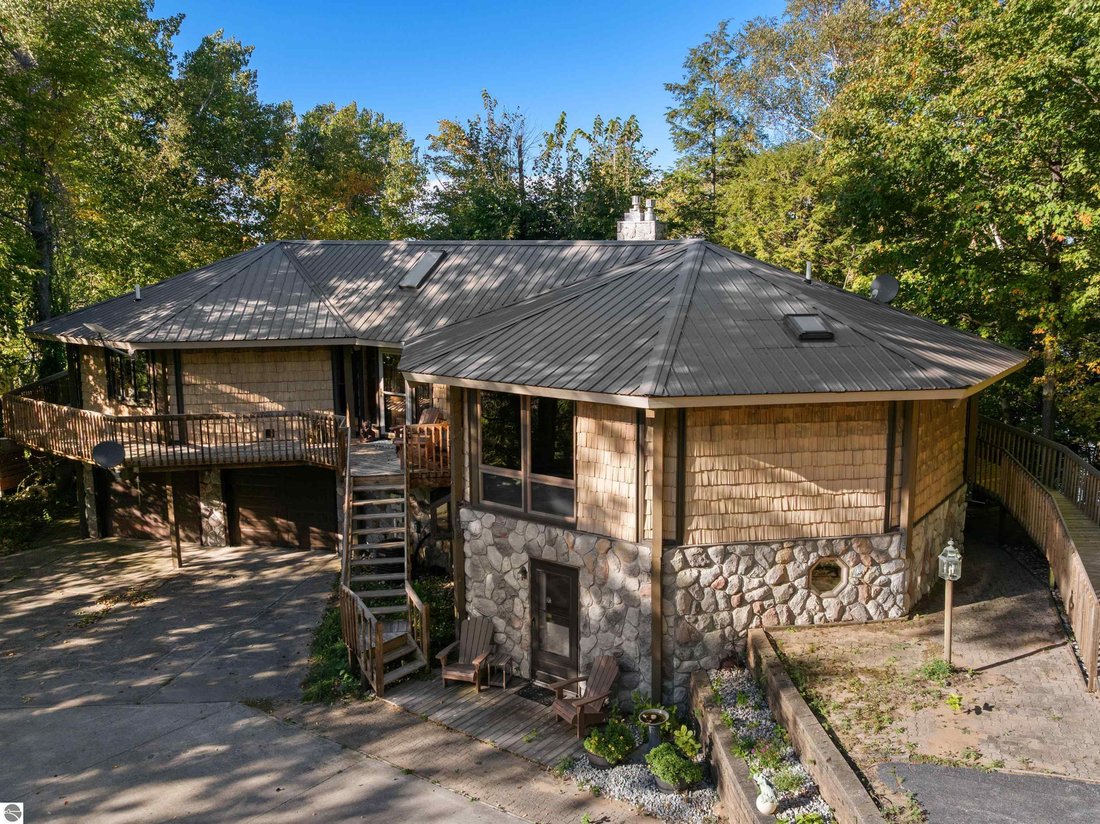 Casa en Beulah, Míchigan, Estados Unidos 2 - 19082218