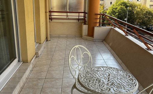 Appartement à Aiguebonne, Saint-Raphaël, France 1
