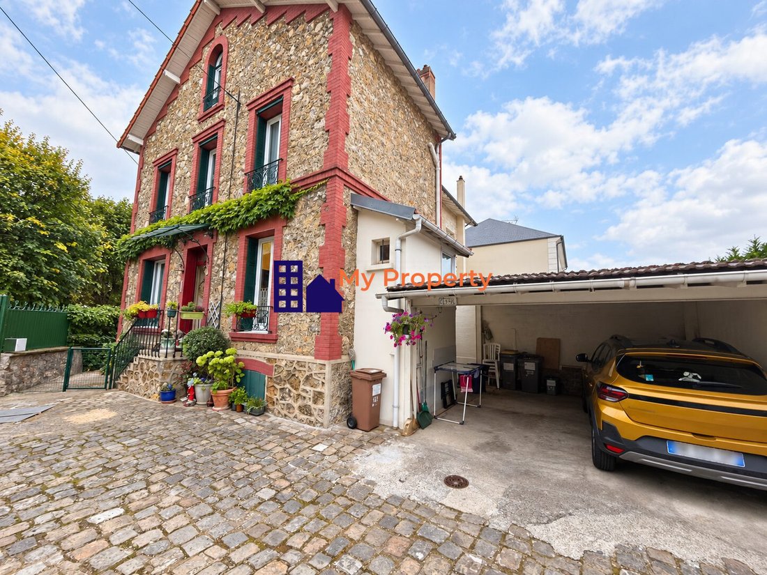 Haus in Dorf Doumer, Carrieres-sur-Seine, Frankreich 1 - 19082386