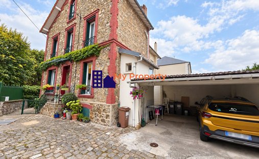 Haus in Dorf Doumer, Carrieres-sur-Seine, Frankreich 1