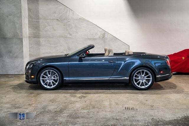 Cabriolet in Ft LAUDERDALE, FL, United States 4 - 19084584